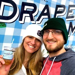 Meet your Posher, Deedee